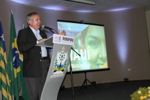 Na palestra em Piriripi, João Henrique expôs dados sobre a situação econômica nacional e sobre o Piauí. 